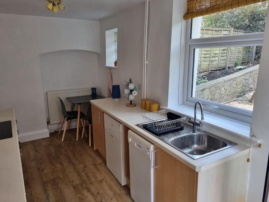 Cheerful Two Bedroom Cottage In The Forest Of Dean Lydbrook エクステリア 写真