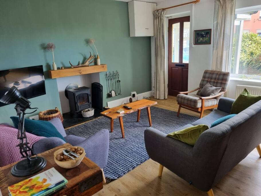 Cheerful Two Bedroom Cottage In The Forest Of Dean Lydbrook エクステリア 写真